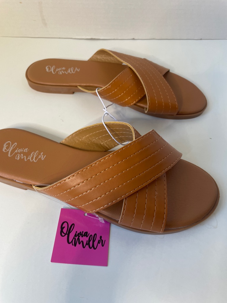 Olivia Miller Women's Size 9 Cognac Crisscross Slide Sandals Nwt